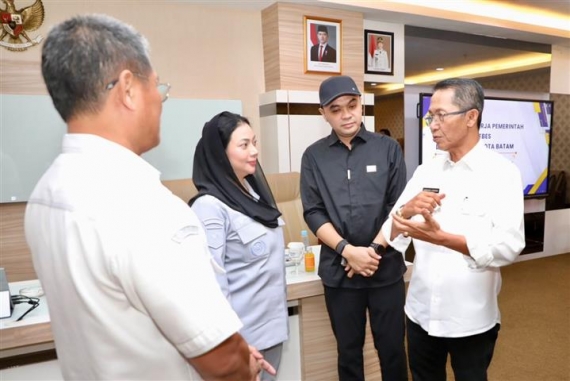 Amsakar Paparkan Strategi PAD dan Program Prioritas Batam kepada Pemkab Brebes