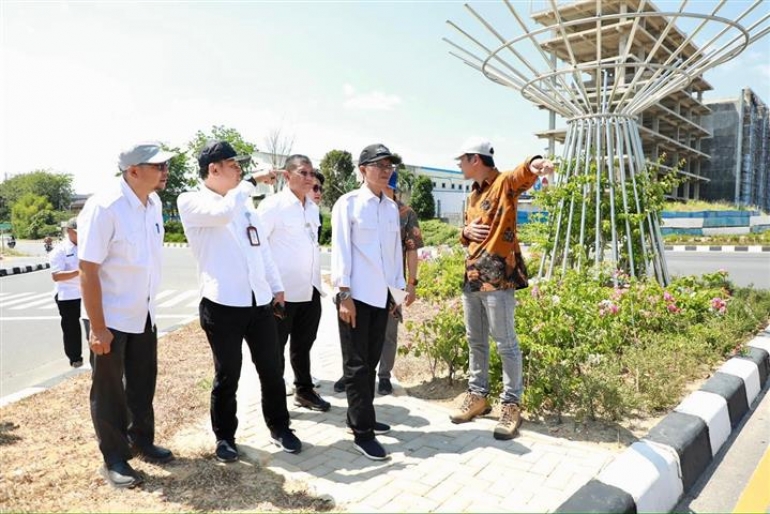 Percantik Wajah Kota, Amsakar Tinjau Proyek Taman hingga Infrastruktur Jalan dan Drainase
