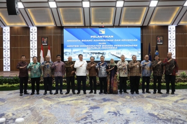 Menko Airlangga Lantik Anggota Bidang Administrasi dan Keuangan BP Batam