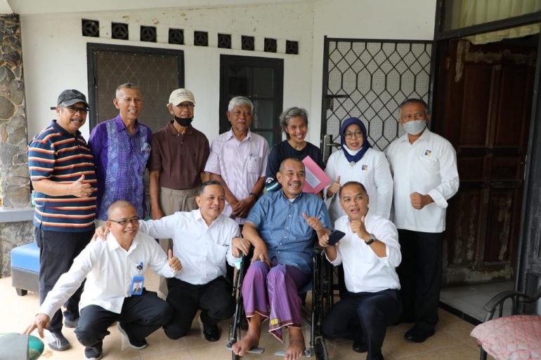 BP Batam Gelar Bakti Sosial, Serahkan Bantuan Kepada Para Pensiunan