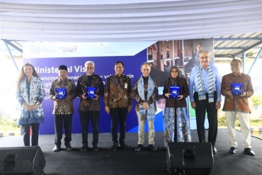 PERKUAT EKONOMI DAERAH OJK DORONG DIGITALISASI EKOSISTEM SAPI PERAH