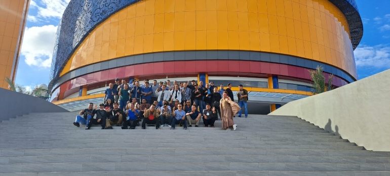 Jadi Ikon Baru, Peserta Diklat Pim Jatim Kunjungi Masjid Tanjak