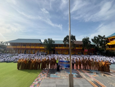 POLICE GO TO SCHOOL DI SMKN 7 BATAM, TANAMKAN BUDAYA TERTIB BERLALU LINTAS SEJAK DINI