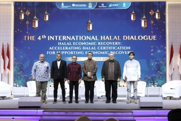 AKSELERASI SERTIFIKASI HALAL DALAM MEMPERKUAT PERAN INDONESIA SEBAGAI PRODUSEN HALAL DUNIA
