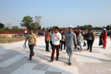 Rudi Kerja Terus, Politik Sambil Jalan