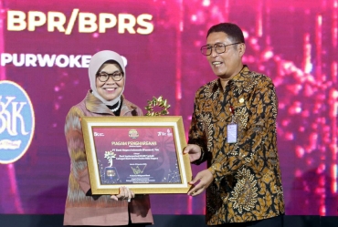 BNI Sabet 2 Penghargaan OJK, Aktif Akuisisi Nasabah Pelajar