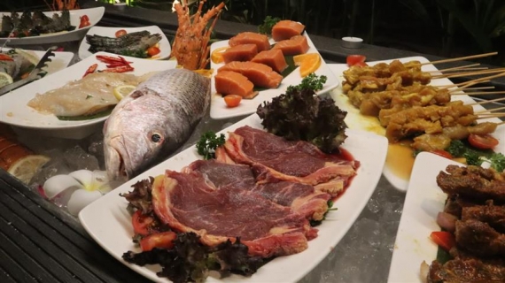 Swiss-Kitchen LIVE Hadirkan Pengalaman All-You-Can-Eat BBQ Mulai Rp299.000 di Grand Swiss-Belhotel Harbour Bay Batam