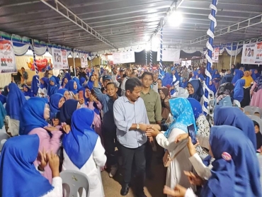 : Isdianto Bersamai Kampanye HMR di Seibeduk: 2 Putra Terbaik Kepri Ada di Sini