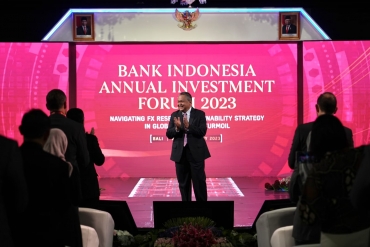 PENTINGNYA KONSISTENSI, INOVASI, DAN SINERGI DALAM MENGHADAPI TANTANGAN PEREKONOMIAN GLOBAL