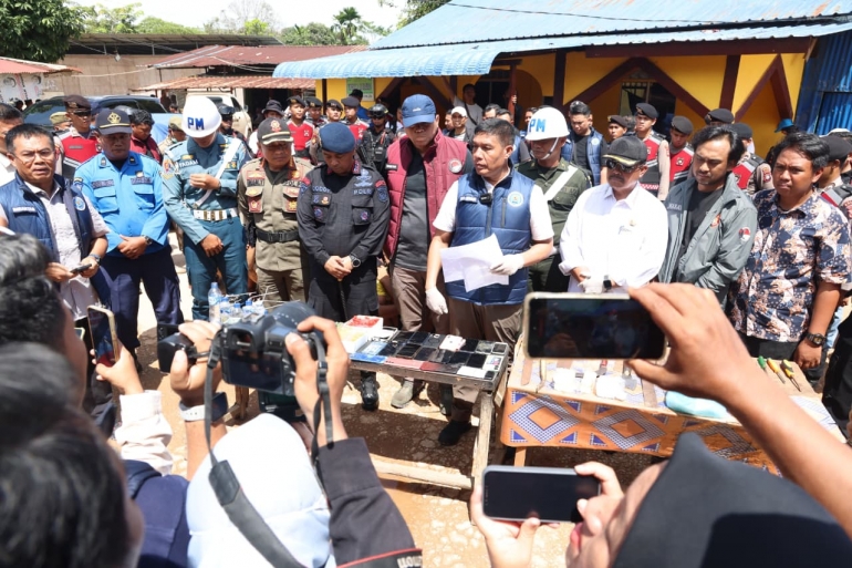 POLDA KEPRI BERSAMA BNNP KEPRI GELAR OPERASI PEMULIHAN TERPADU DI KELURAHAN MUKA KUNING: PULUHAN WARGA POSITIF NARKOTIKA DIAMANKAN
