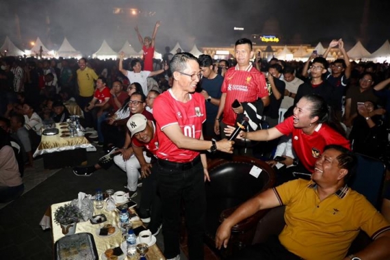 Indonesia Juara FIFA ASEAN Cup, Amsakar Rayakan Kemenangan Bersama Ribuan Warga Batam