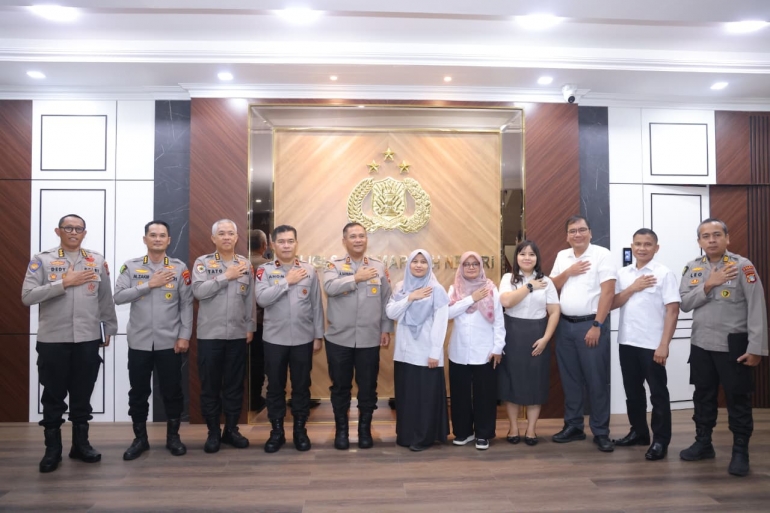 KAPOLDA KEPRI SAMBUT TIM BPK RI DALAM PEMERIKSAAN EFEKTIVITAS PENGELOLAAN KEUANGAN BLU RUMKIT BHAYANGKARA