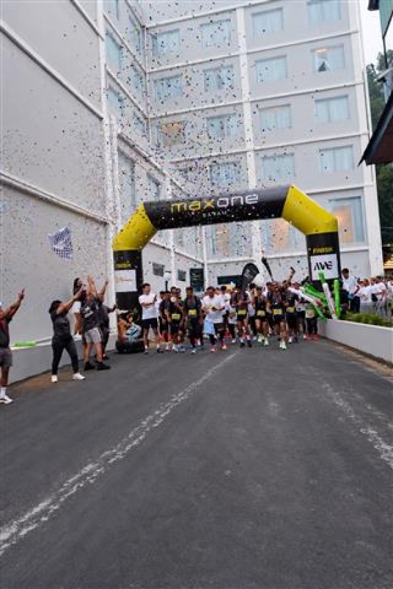 MaxOne Batam FunRun 5K Hadirkan Semangat Hidup Sehat, Zumba Bersama FIT HUB, Hiburan DJ Alfiandi, dan Gebyar Hadiah Menarik