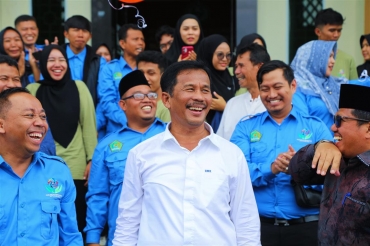 Antusias Mahasiswa STAIN Sultan Abdurrahman Sambut Kedatangan Muhammad Rudi