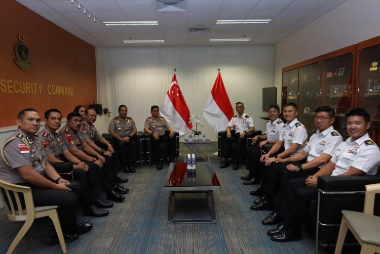 POLDA KEPRI PERKUAT KERJA SAMA KEAMANAN LAUT DENGAN MARSEC DAN INFORMATION FUSION CENTER SINGAPURA