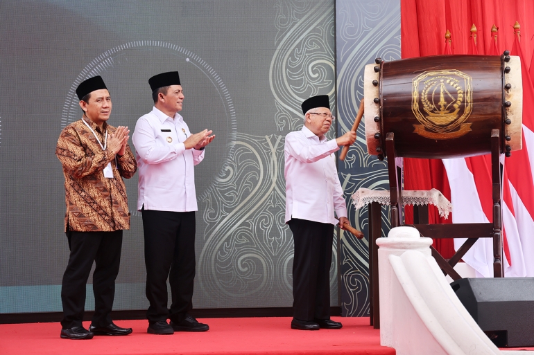 Akselerasi Pertumbuhan Ekonomi dan Keuangan Syariah, Wakil Presiden Republik Indonesia Membuka Kepulauan Riau Ramadhan Fair (KURMA) 2024