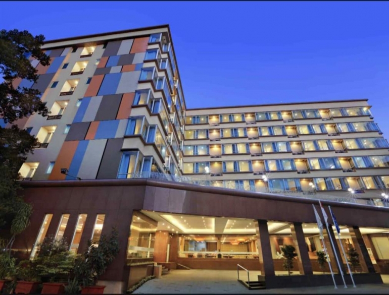 ASTON INN GIDEON BATAM HADIRKAN “ROOM TO BLOOM” SPESIAL DI BULAN MEI