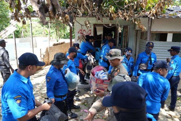 Tim Terpadu Kota Batam Tertibkan Bangunan Ilegal di Kurahan Sei Binti