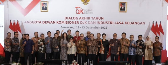 OJK GELAR DIALOG AKHIR TAHUN DENGAN INDUSTRI JASA KEUANGAN